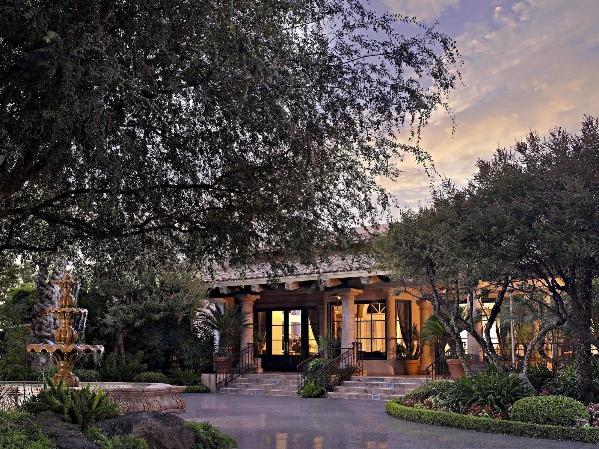 Harris Ranch Inn And Restaurant Huron Exterior foto