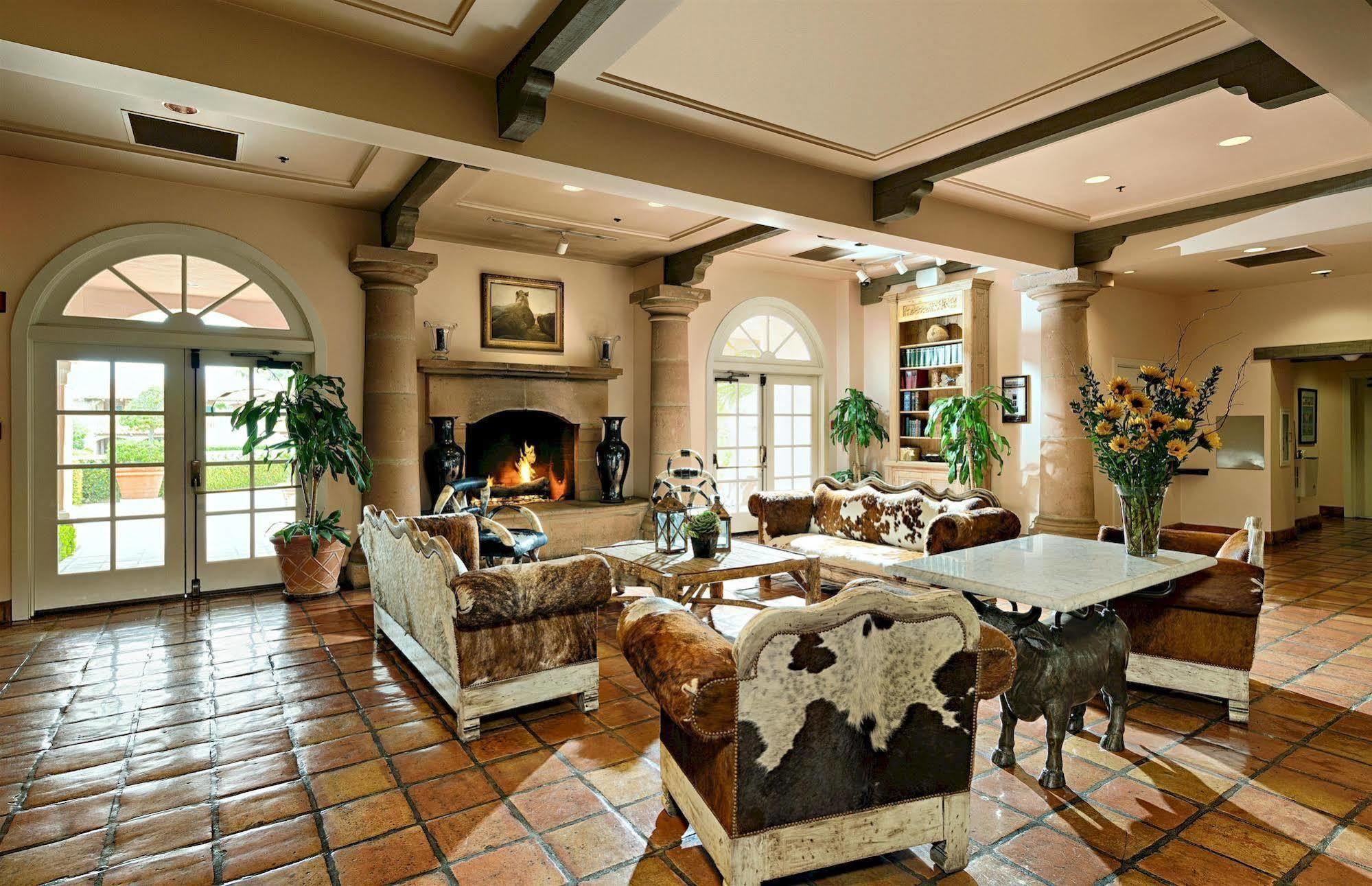 Harris Ranch Inn And Restaurant Huron Exterior foto